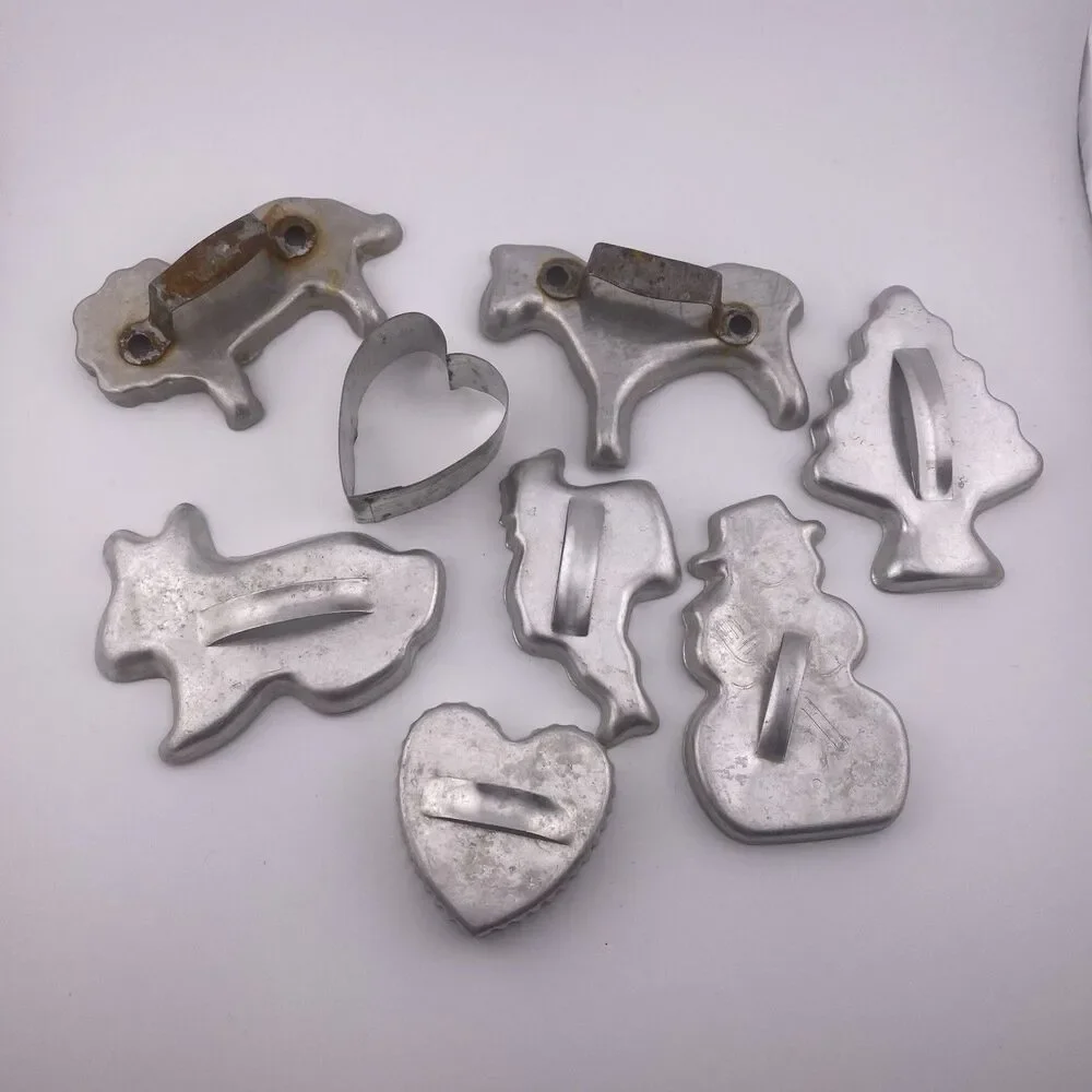 Miscellaneous Group of 8 of Vintage Metal Handled Cookie Cutters Mid-Century, Mo